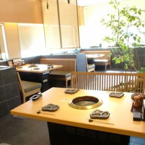 테이블석입니다.청결감이 있는, 느긋한 테이블로 편히 쉬십시오.