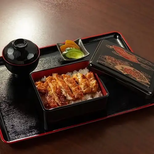 とり重