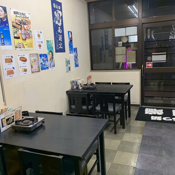 成立于1986年的[Gyu Motsunabe Kawabata]！这是一个餐桌椅，您可以在这家老店中享受独特的气氛！它是少数顾客的热门座位！我们正在等待您的预订！