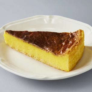 さつまいものバスクチーズケーキ