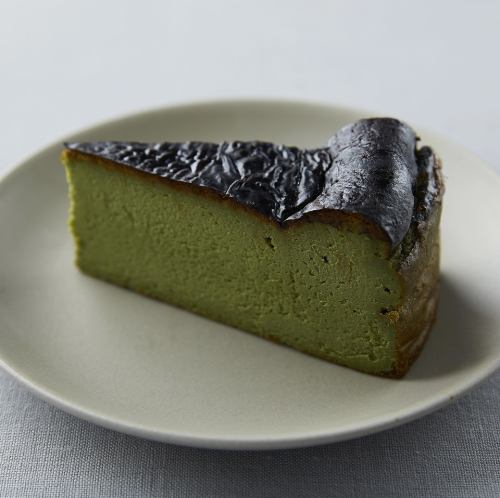 Matcha Basque Cheesecake