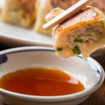 바삭 철판 구이 만두 [6 개들이]