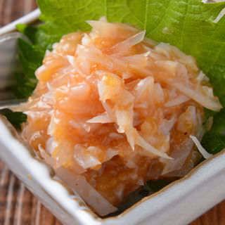 상어 연골의 매실 무침