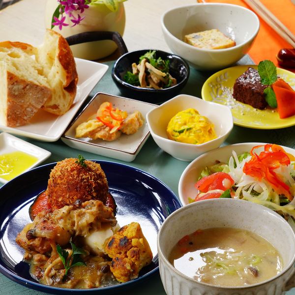 There is no doubt that your stomach and heart will be satisfied with a good lunch ♪