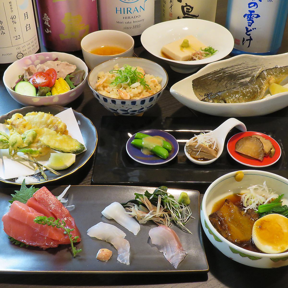 Even gourmets can be satisfied with our special dishes and rare Japanese sake.