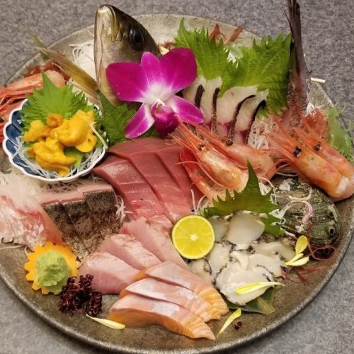 【선어가 자랑 ◎] 그날의 추천 생선을 사용한 다양한 요리를 즐길 수있다.