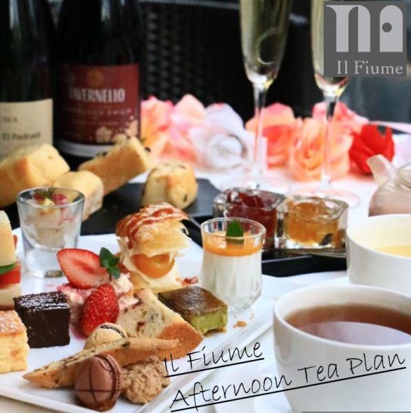 ★ Afternoon tea Set ★ More than 10 items such as strawberry tiramisu and daily macaroons + cafe free ♪