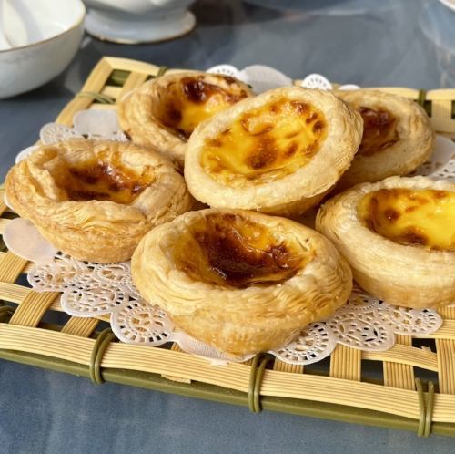 系列店「香港物語スイーツ」で人気の自家製デザートも!