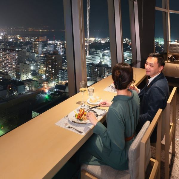 我们还设有吧台座位,因此我们非常欢迎您单独为您服务,也欢迎两人或两人以上的小团体为您服务,例如约会、女生之夜、周年纪念日等!