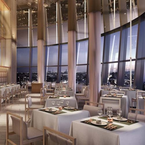 夜景を眺めながら食事をご堪能