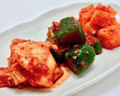 Kimchi (3 Kinds of Omakase)