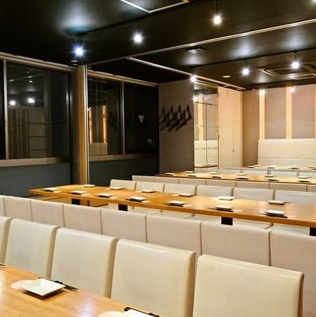 The calm atmosphere of the completely private room can accommodate banquets for a large number of up to 60 people.It is a private izakaya with excellent access, just a 1-minute walk from the Showa-dori exit of Akihabara station, so it is very convenient to gather at a large banquet.Please feel free to contact us regarding the number of people and budget for large banquets.