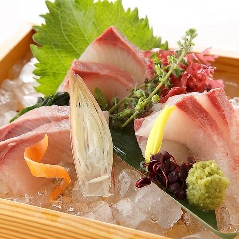 Fresh fish sent directly from Hokkaido goes great with sake! Even if it's a course or a single item ◎