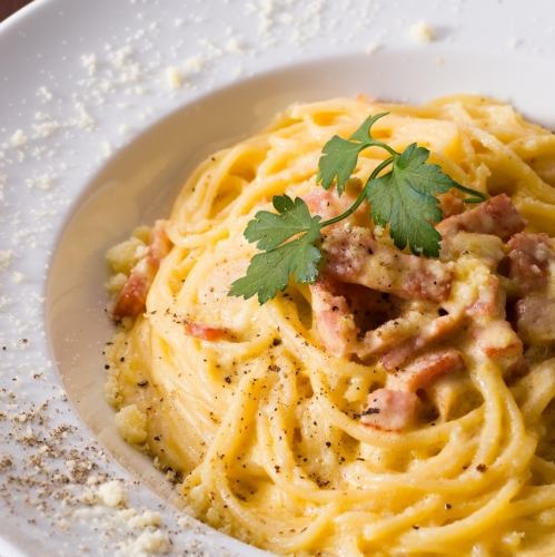 Carbonara with bacon and rich cheese
