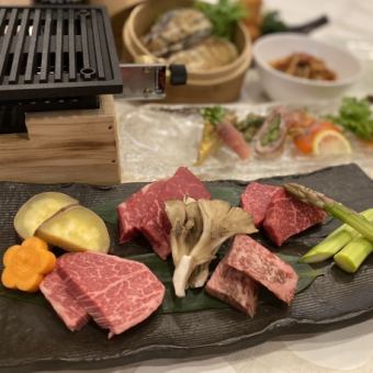 A course of 4 types of domestic beef yakiniku and steamed oysters served in a smokeless roaster, 7 dishes in total, 4,800 yen (tax included) *12/26~