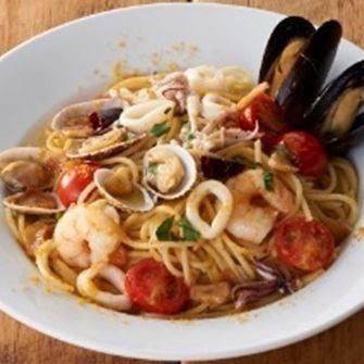 義大利鯔魚和海鮮peperoncino