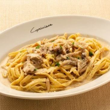 [Fresh pasta] Tagliatelle with porcini mushrooms and mushroom cream sauce