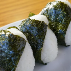 塩むすび(ニ個)