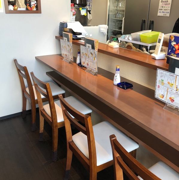 Counter seats also prepare five seats and we are waiting for customers to visit us.Of course, please do not miss it even if you have a precious time with important people as well as a cup on your way home from work!