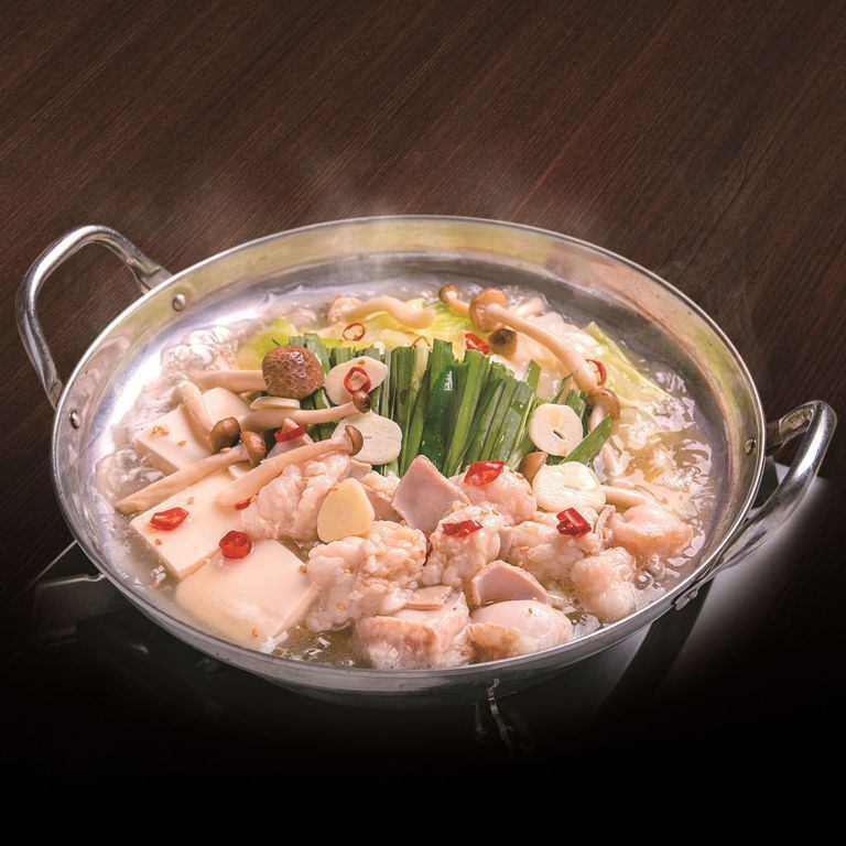 富含膠原蛋白! 「黑堀子肉火鍋」-這家堀子肉餐廳引以為傲的招牌菜,也是一直以來最受歡迎的菜餚。