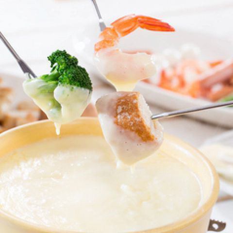 Rich cheese fondue ♪