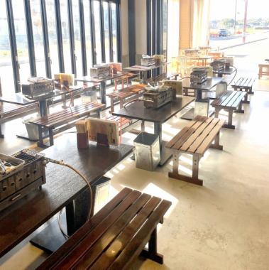 We have table seats that can be used by 2 people or more! Can be used in various situations ♪ (inside seats)