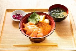 <Rice bowl> Salmon salmon roe bowl