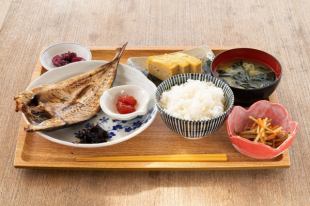 <Set meal> Horse mackerel open set meal