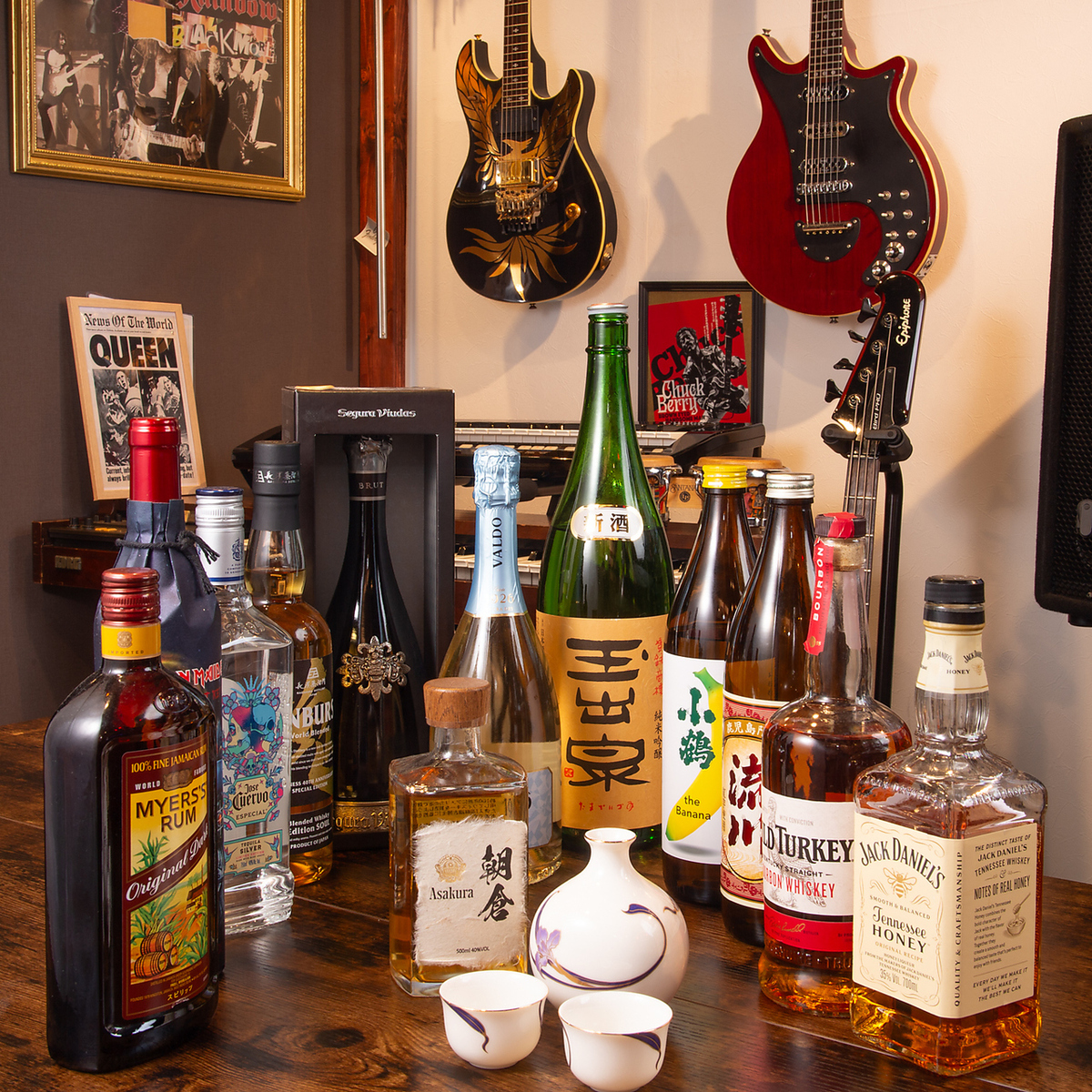 お酒を楽しめる飲み放題のコースを3種類ご用意しております◎