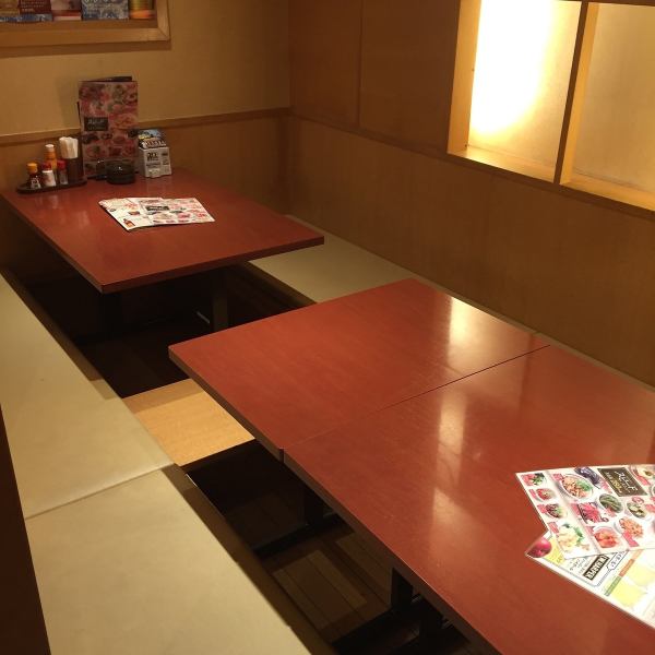 [Recommended for company banquets and families] Spacious and spacious, digging tatami mat seats! Also for farewell parties and welcome parties ◎
