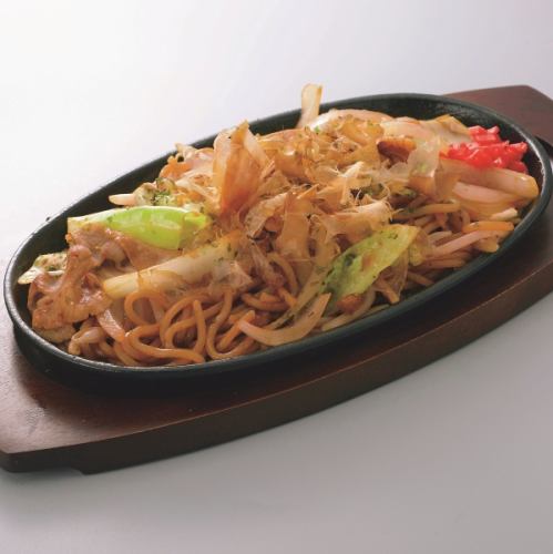 Yakisoba with sauce