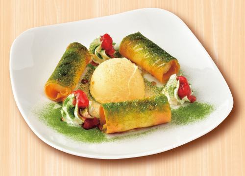 パリッもちっ　白玉春巻きとアイス