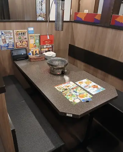 焼肉タイプ(テーブル半個室)※居酒屋メニューもご注文できます。