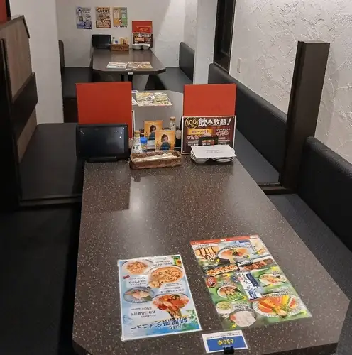 居酒屋タイプ(テーブル半個室)