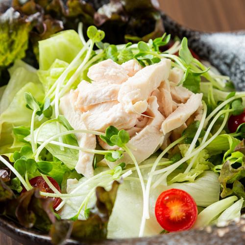 脆皮鸡肉沙拉