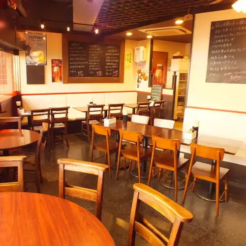 You can sit comfortably in the spacious store.You can also secure social distance
