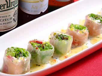 生ハムとクリームチーズの生春巻き