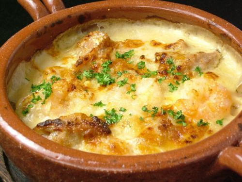 エビと鶏のグラタン風