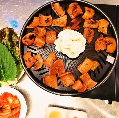 Authentic Korean food prepared♪
