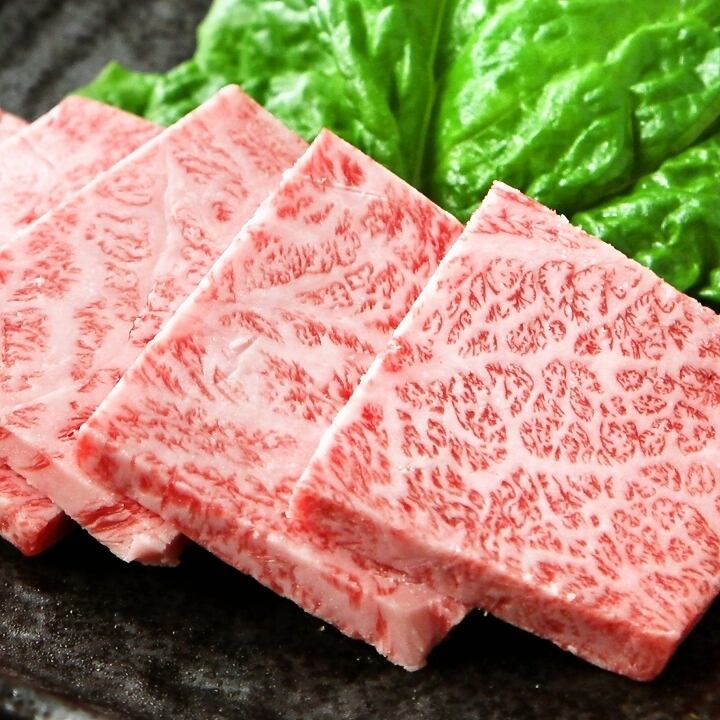 2人キリで楽しめるカップルシート。ゆったりとお過ごしください