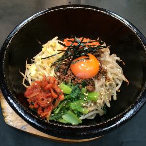 돌솥 비빔밥