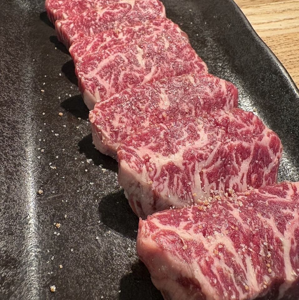 アットホームな居酒屋空間で、焼肉をご堪能いただけます！