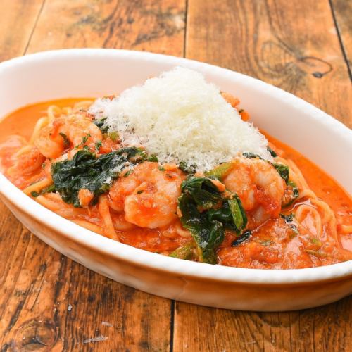 海老とほうれん草のトマトチーズロマーナ