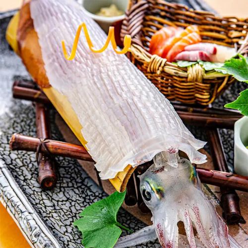 産地直送の海鮮料理も豊富♪大人気イカの活き造★新鮮で甘くコリッと食感も抜群♪