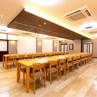 歓送迎会や会社宴会、同窓会、各種イベントなどに便利な貸切利用も承っております。人数やご予算、ご利用シーンに合わせて柔軟にご相談いただけます。