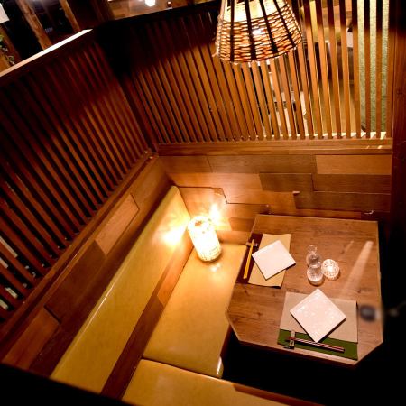 A small number of people can use it in groups ♪ You can enjoy the night view because it is near the window ☆ [A 3-minute walk from Omiya Station Boasts a calm private room space]