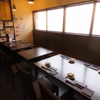 広々としたテーブル席をご用意しております！各種宴会に是非ご利用ください！