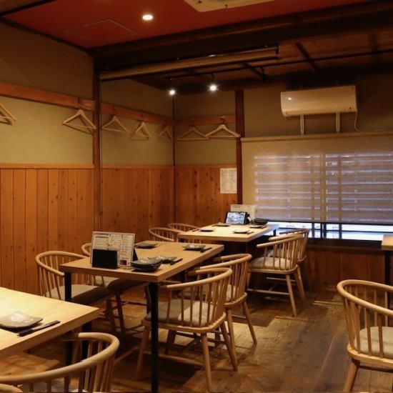 2Fテーブル席は20名様まで！！ゆったり寛げる空間に！