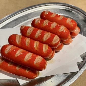 Stir-fried red wiener