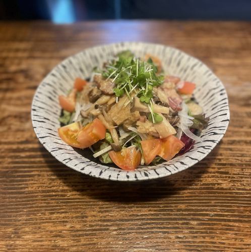 ベーコンと木の子のサラダ